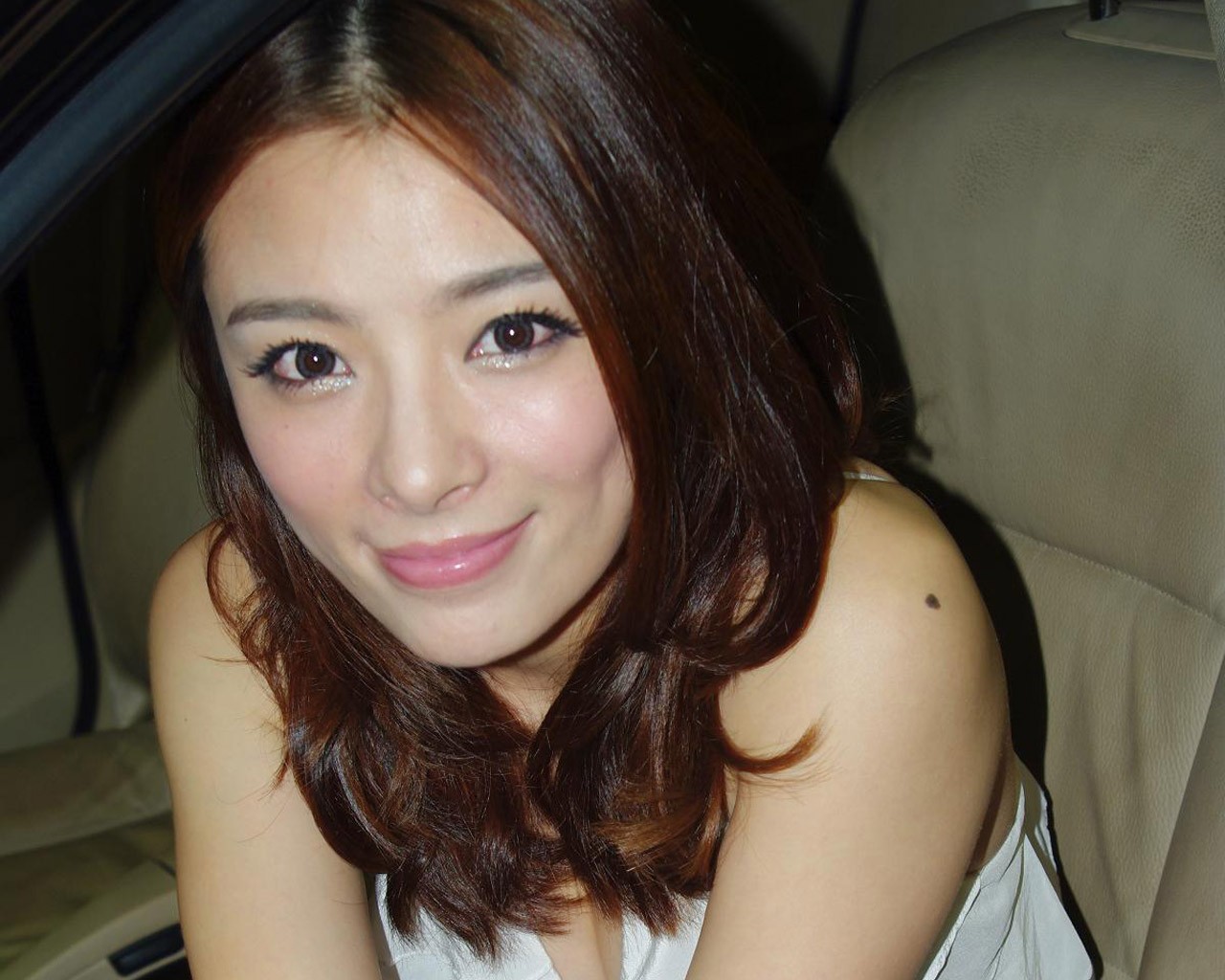 Auto Tapety Salon Model #21 - 1280x1024