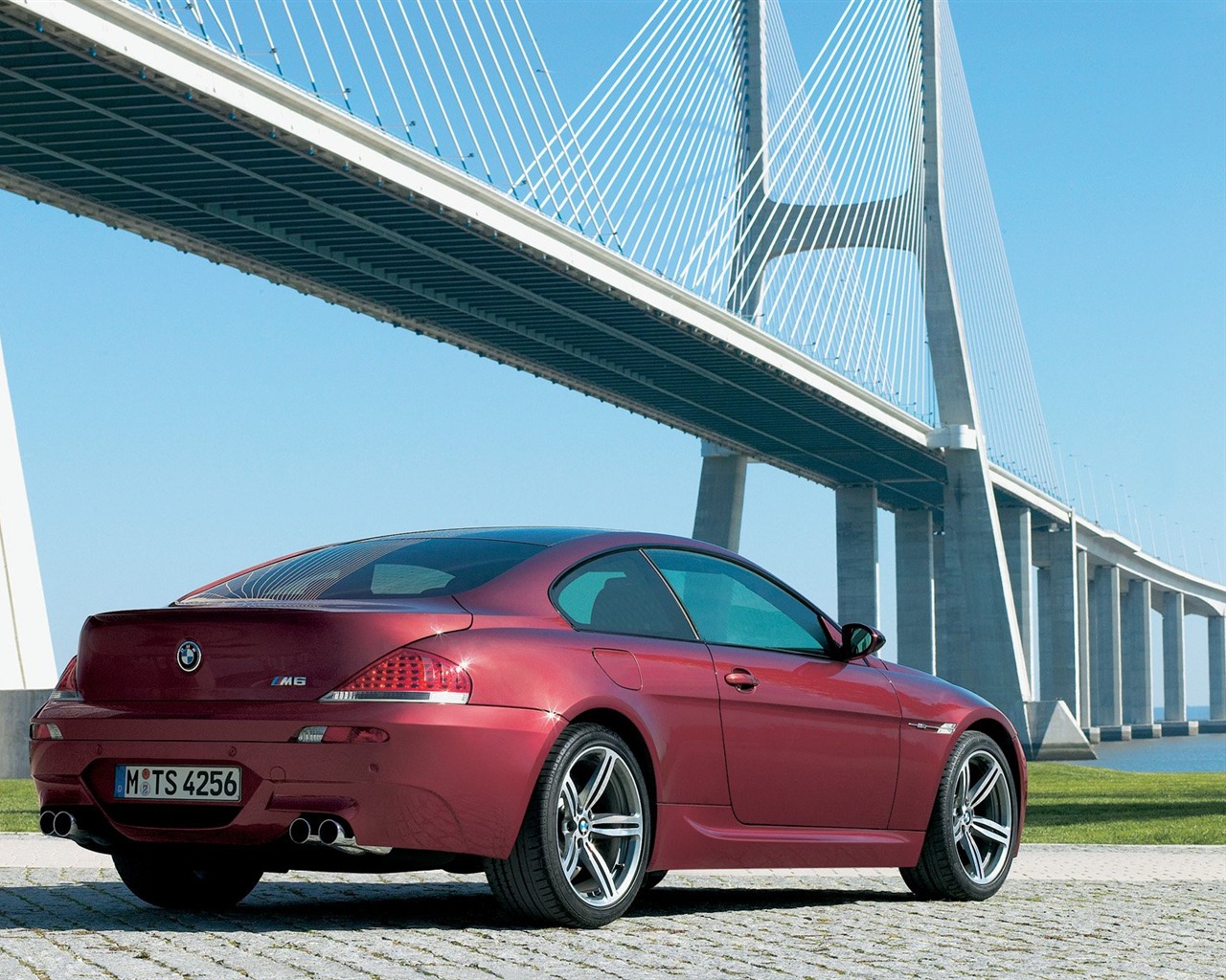 BMW M6-Wallpaper #3 - 1280x1024