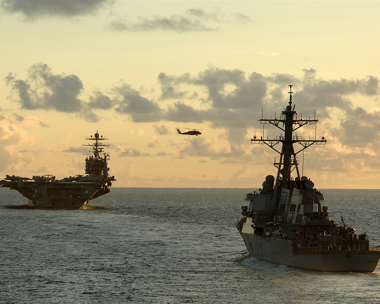 Select a magnificent scene of military wallpaper #10 - 1280x1024