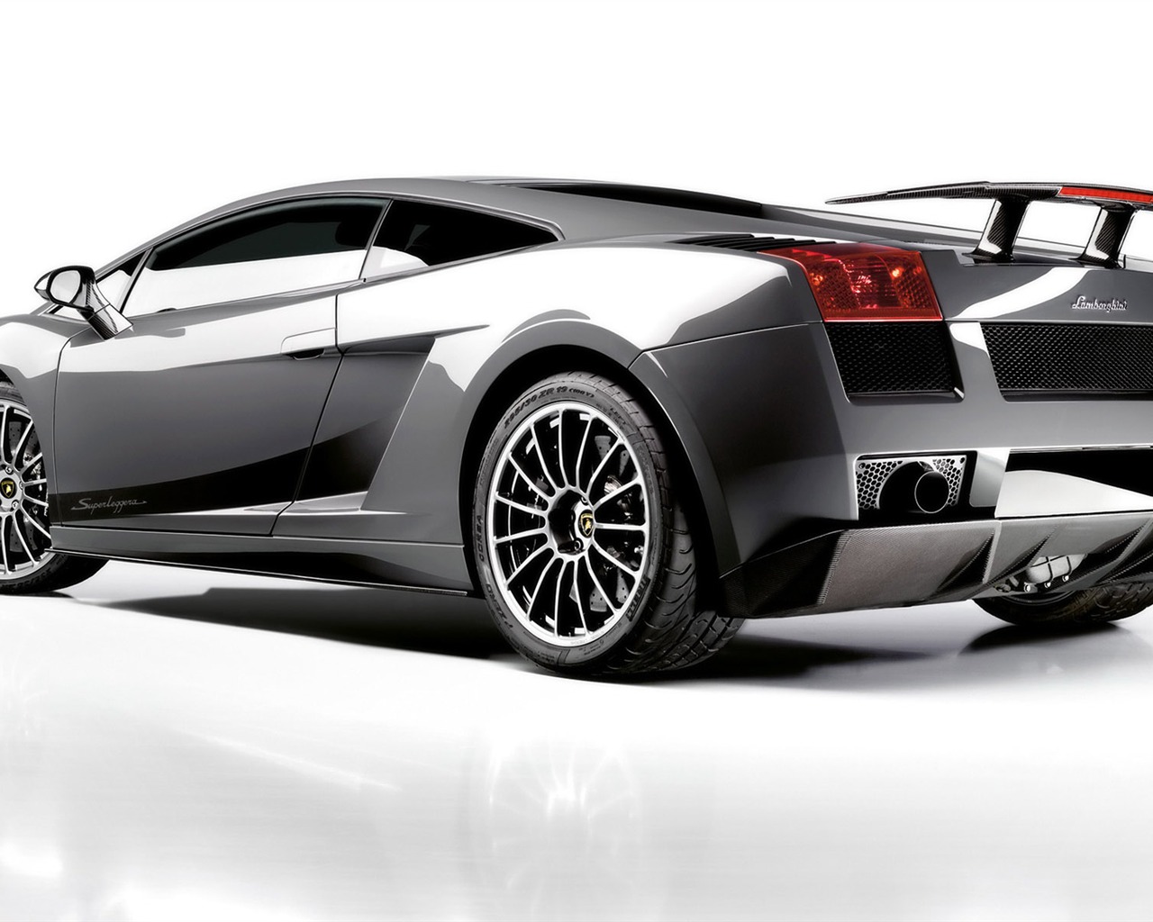 Cool fond d'écran Lamborghini Voiture #7 - 1280x1024