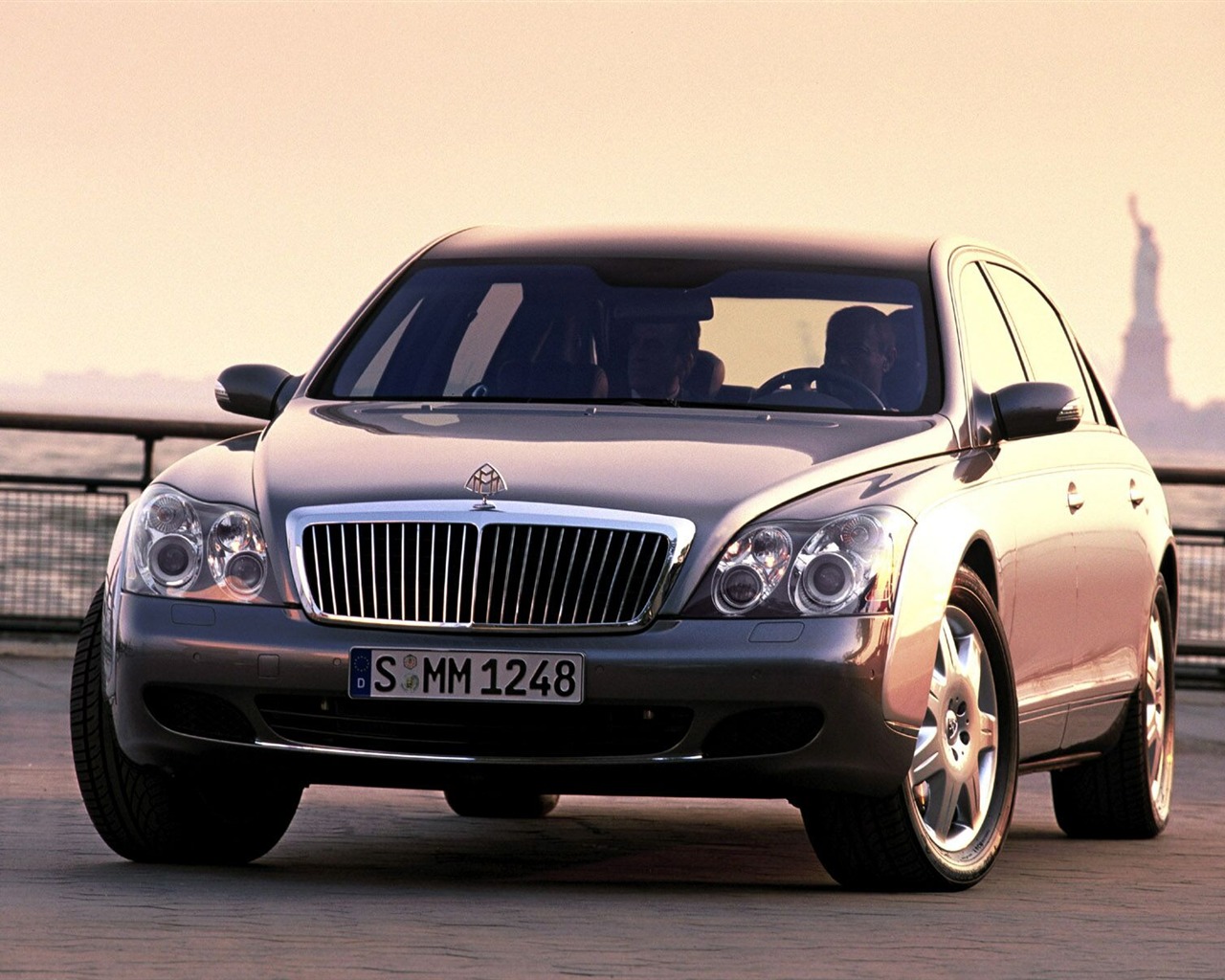 Maybach Luxuslimousinen Tapete #59 - 1280x1024