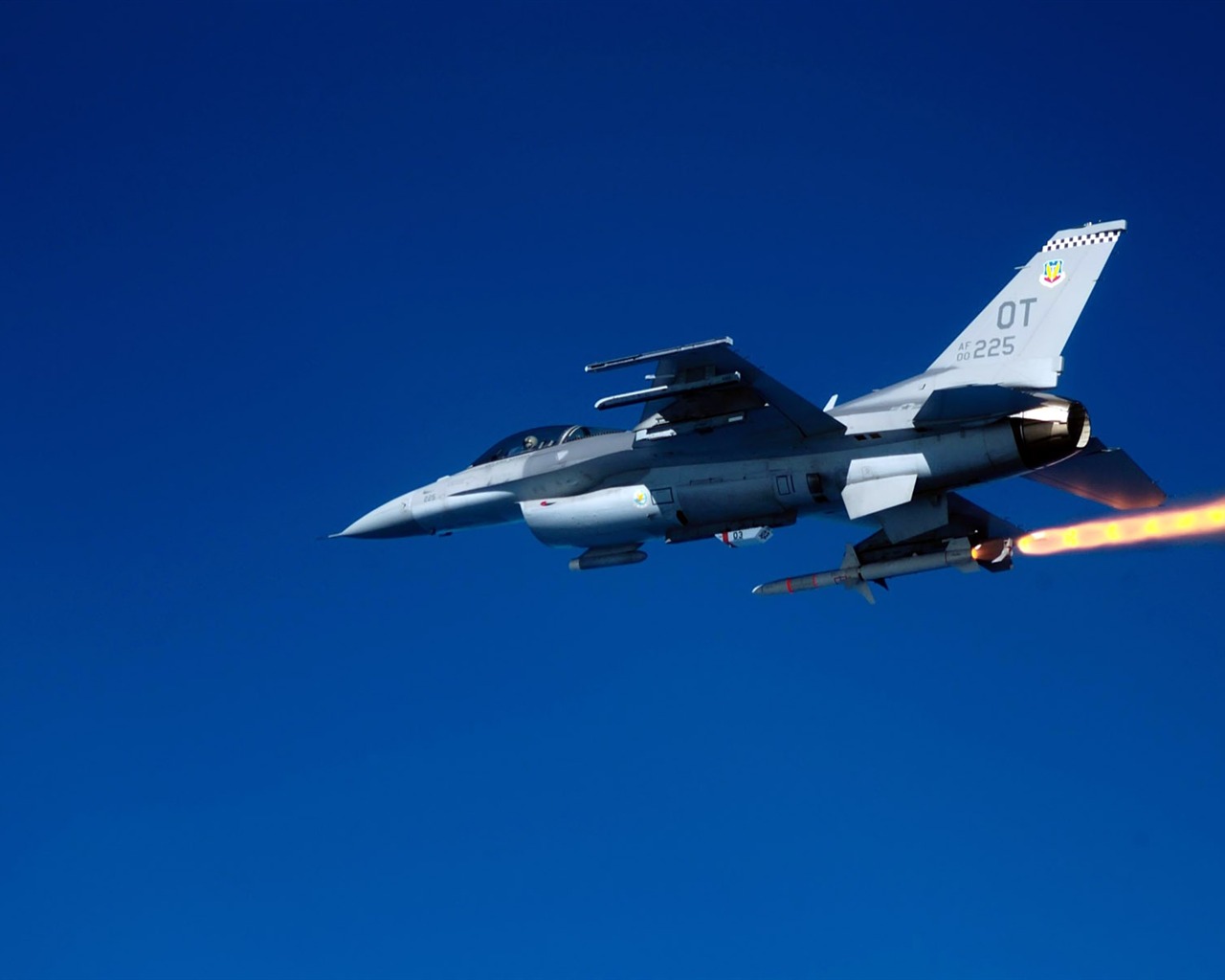 The military jet wallpaper #4 - 1280x1024