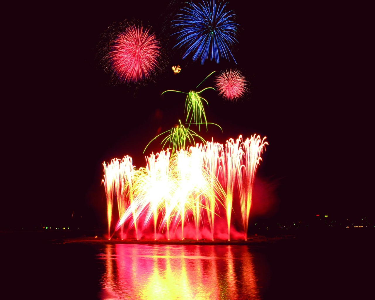 Festival fireworks display wallpaper #3 - 1280x1024