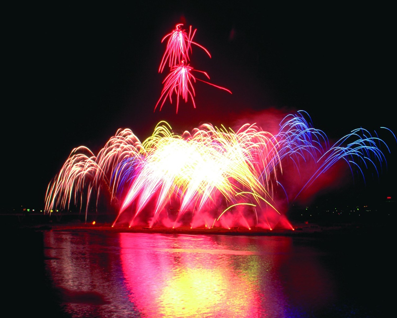 Festival fireworks display wallpaper #14 - 1280x1024