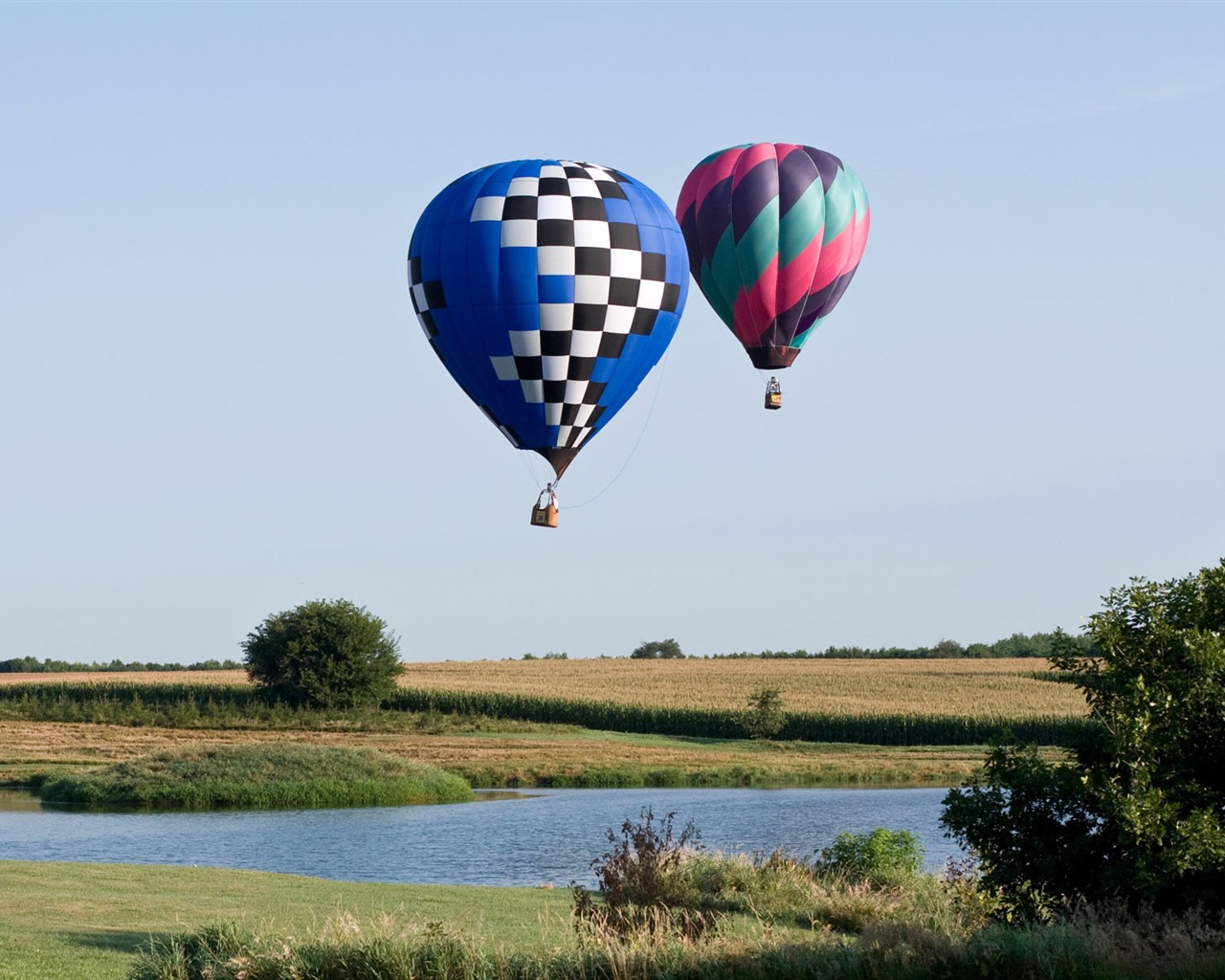 Hot air balloon wallpaper #18 - 1280x1024