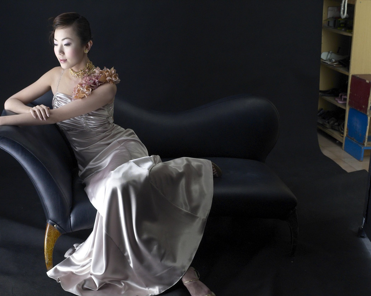 Beautiful wedding photography wallpaper #19 - 1280x1024