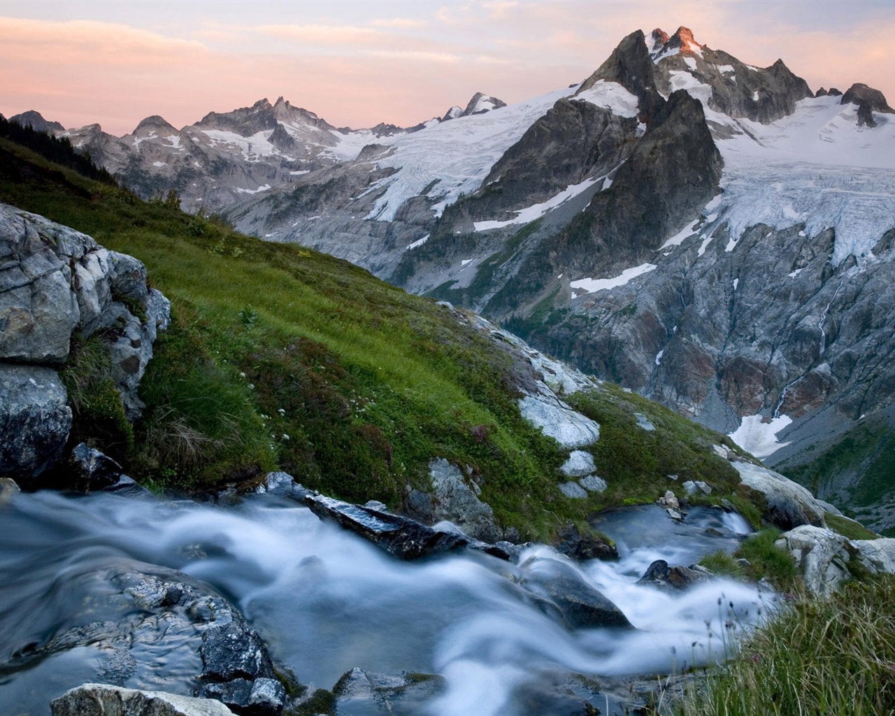 Water streams HD Wallpapers #7 - 1280x1024