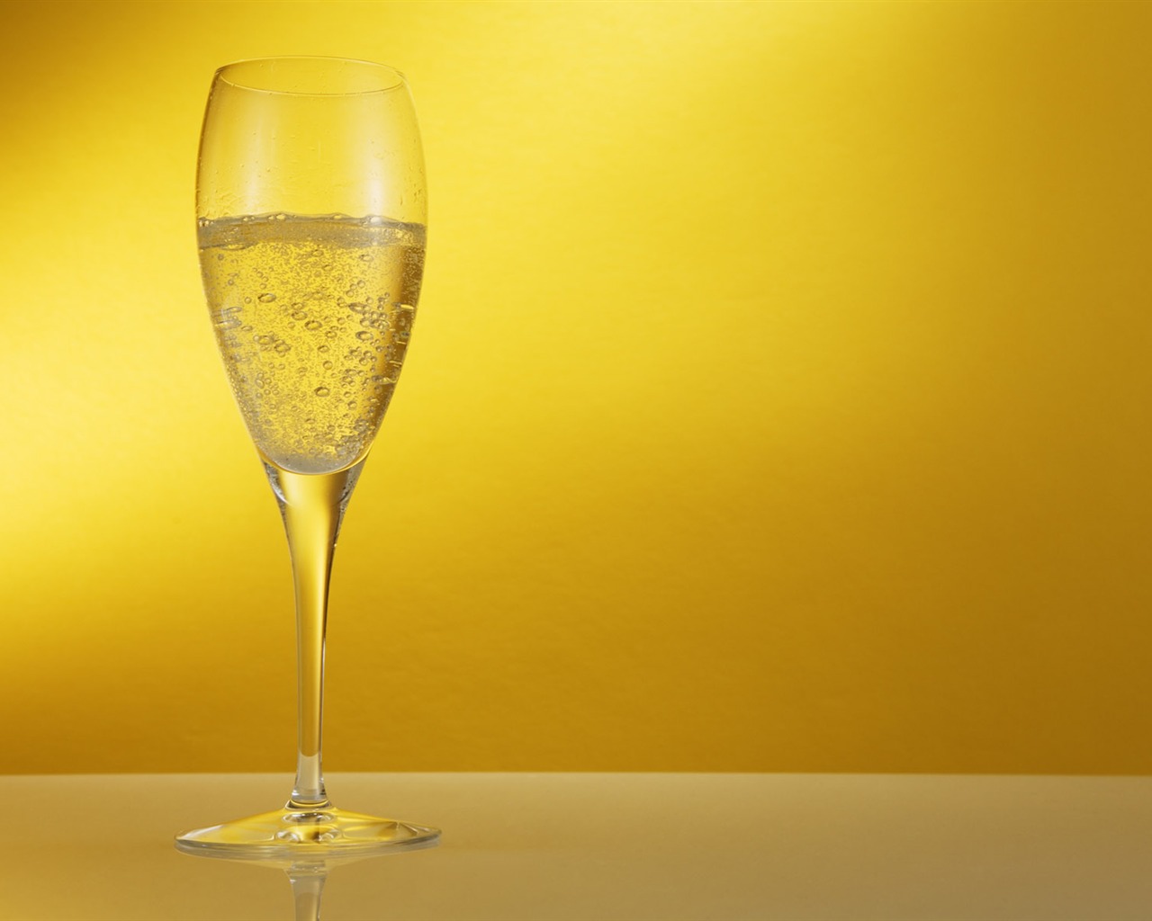 Ice-cold drinks Wallpaper #12 - 1280x1024