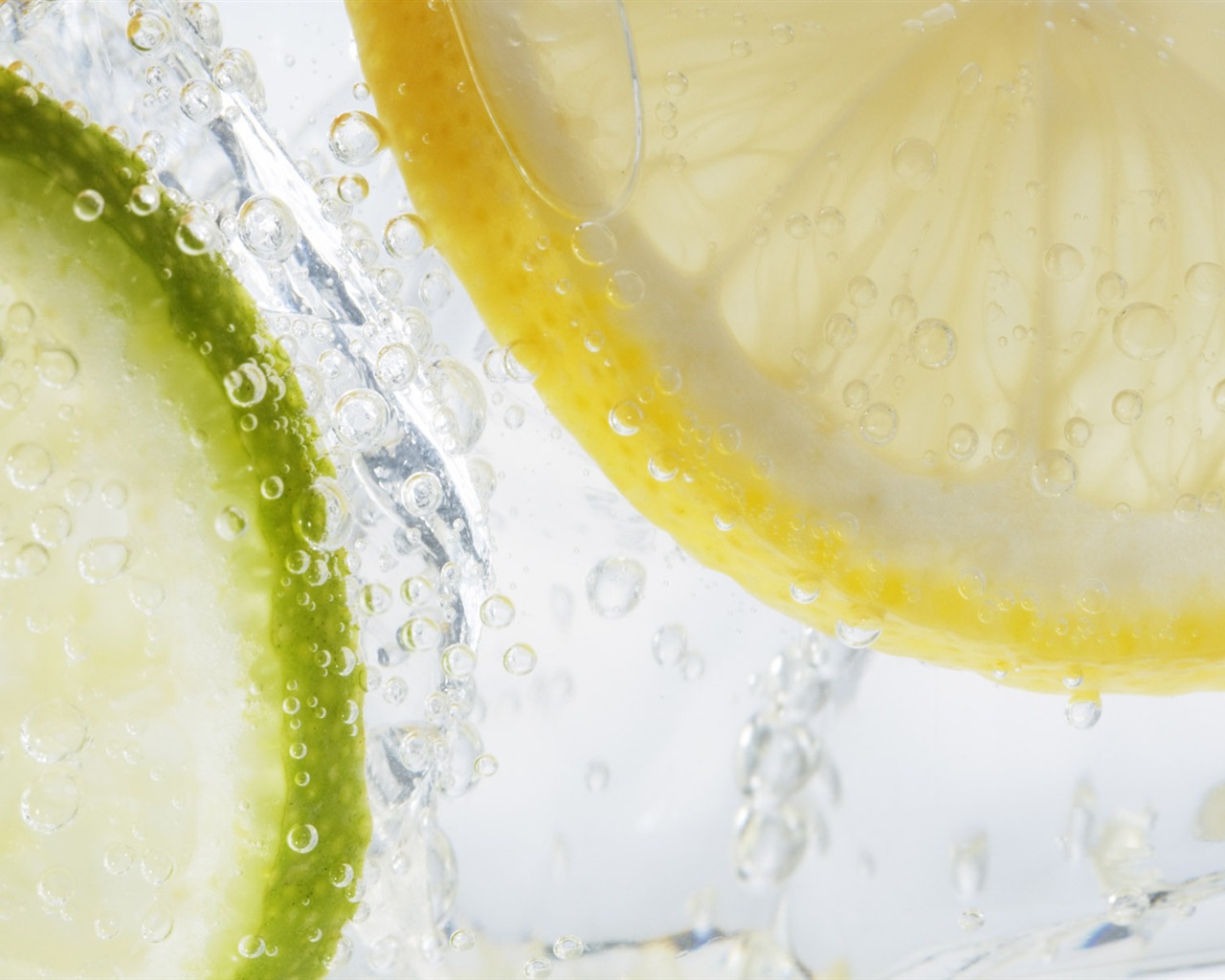 Ice-cold drinks Wallpaper #14 - 1280x1024