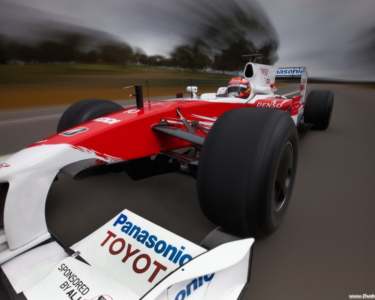 Toyota TF109 2009 F1 Car wallpaper #10 - 1280x1024