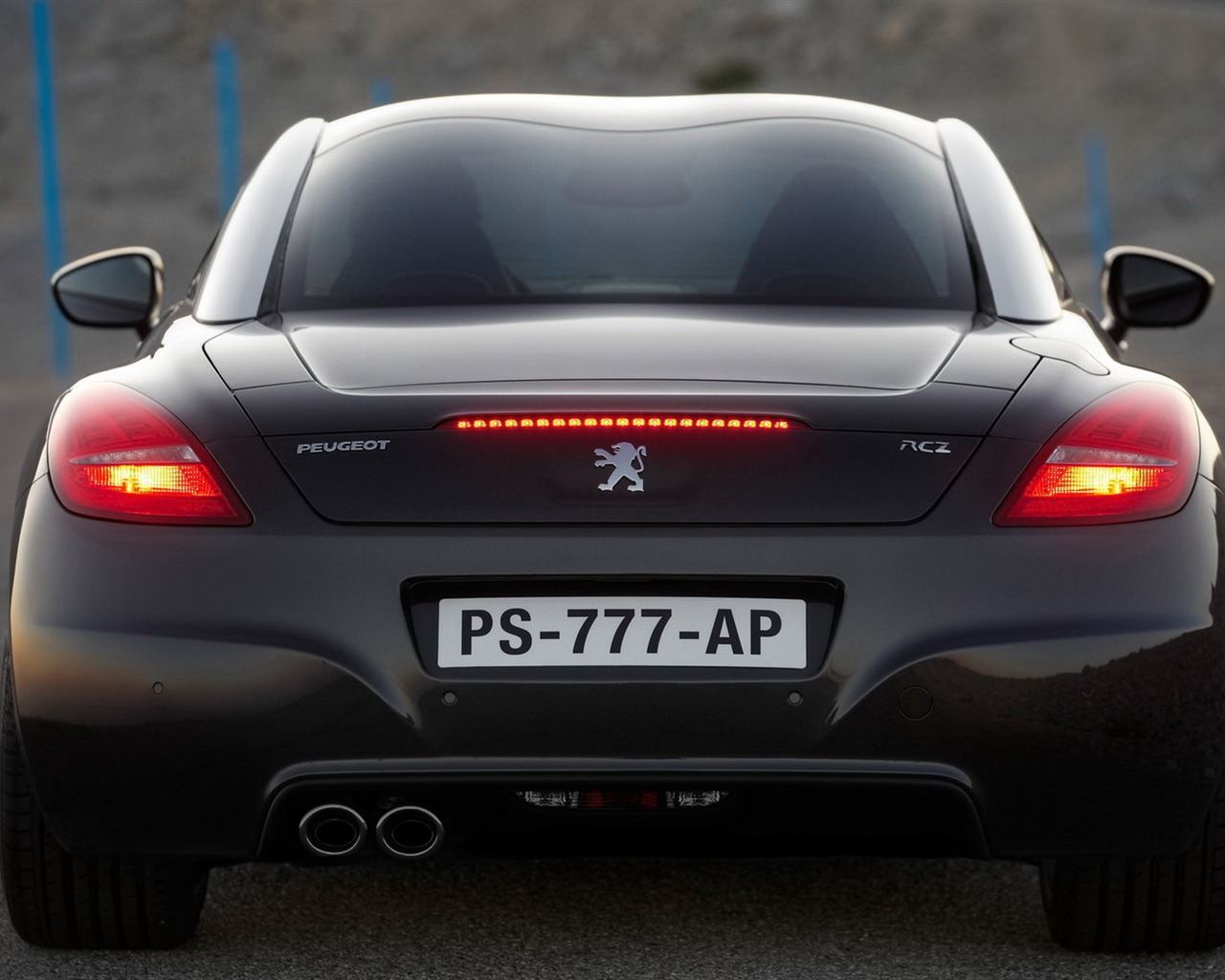 2010 Peugeot RCZ 308 wallpaper #21 - 1280x1024