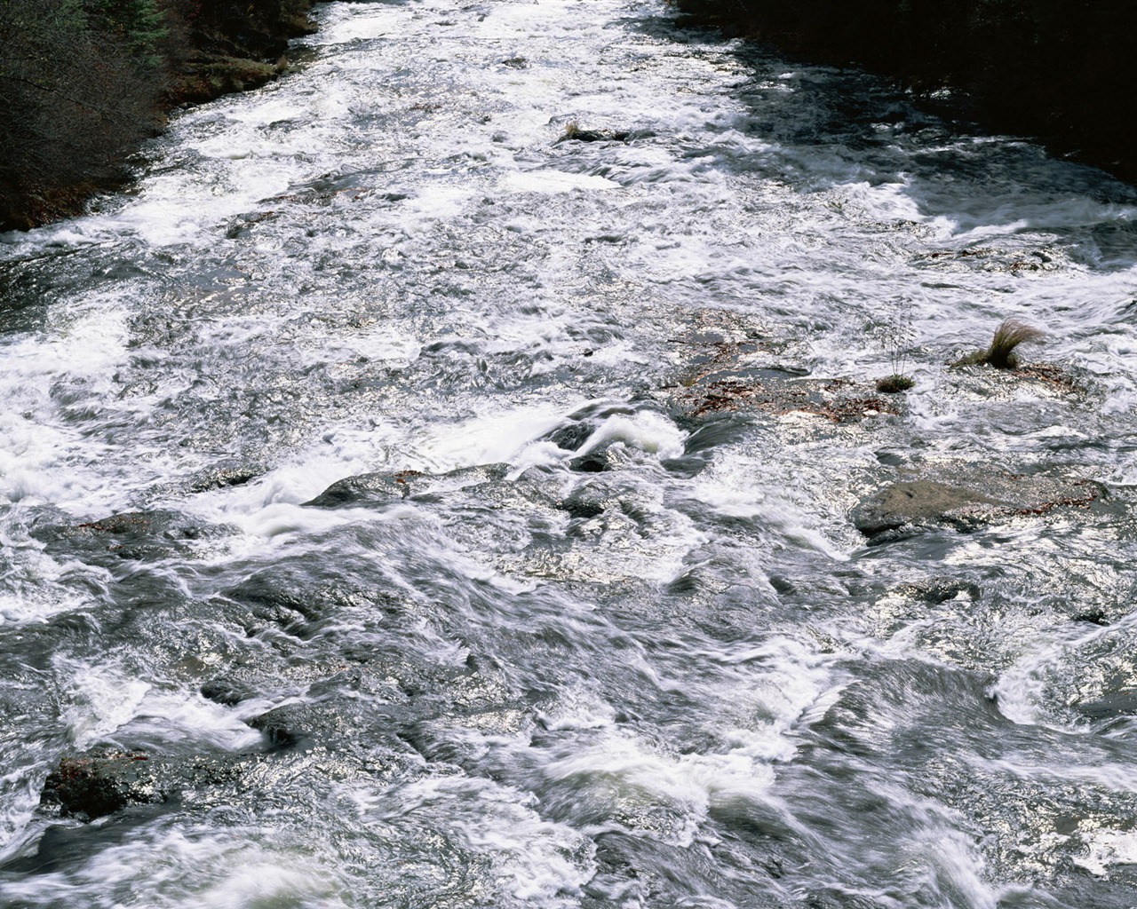 滝は、HD画像ストリーム #18 - 1280x1024