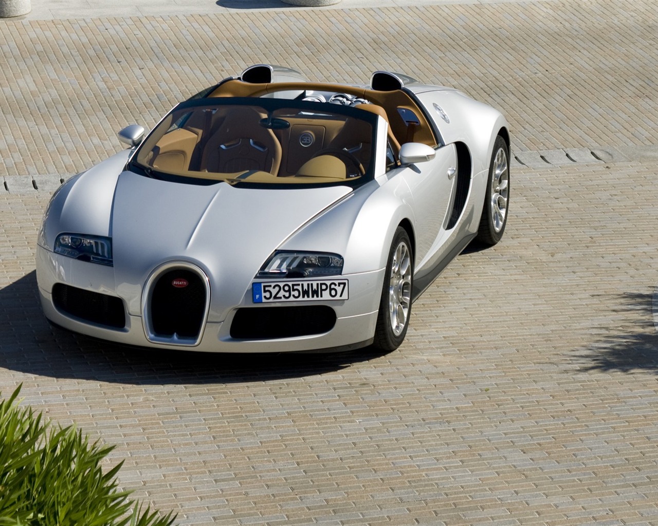 Bugatti Veyron Wallpaper Album (1) #12 - 1280x1024