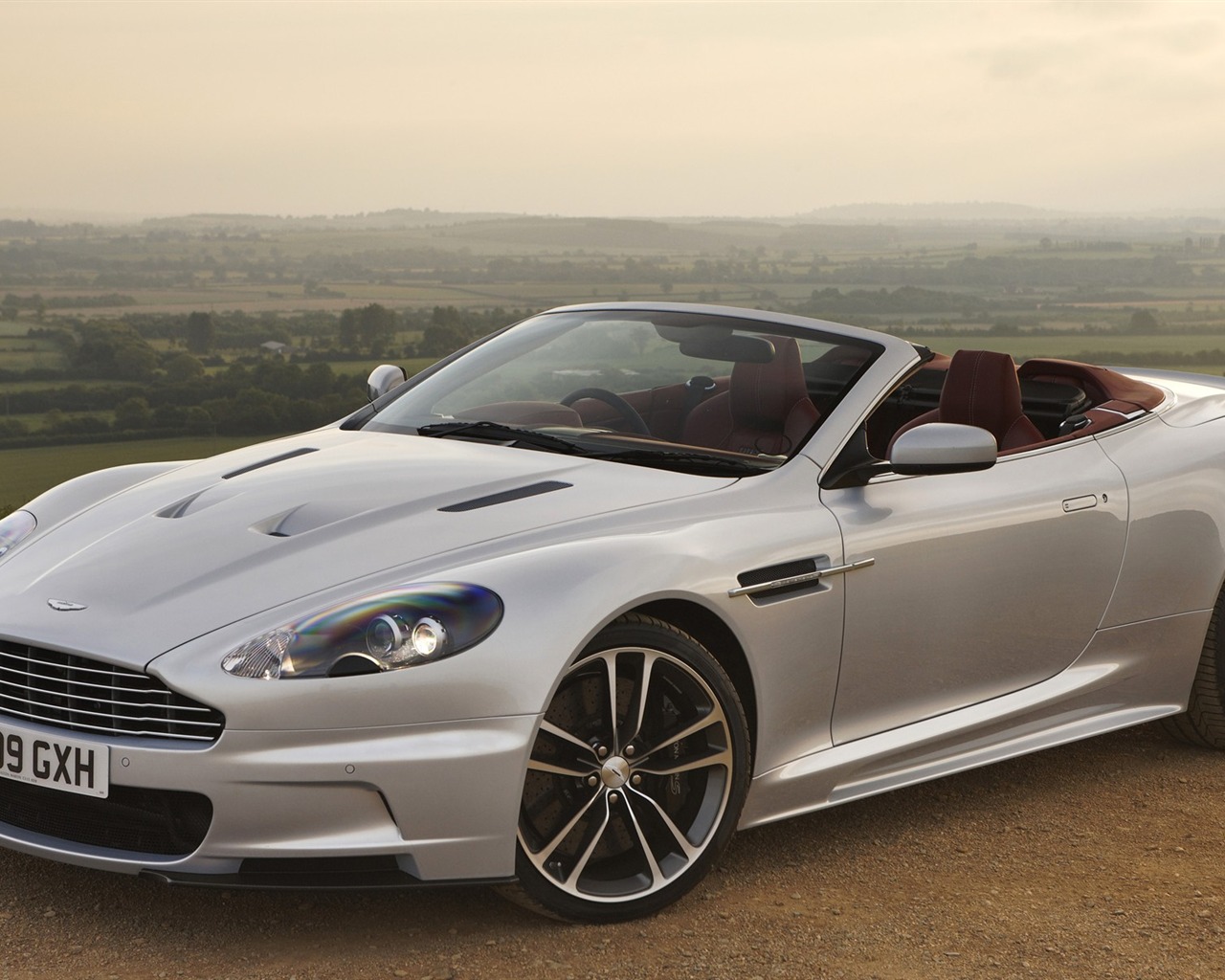 Aston Martin Wallpapers (1) #7 - 1280x1024