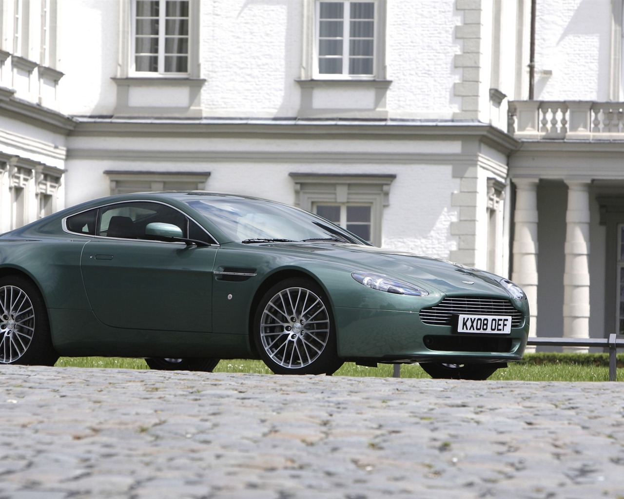 Aston Martin Wallpapers (1) #10 - 1280x1024