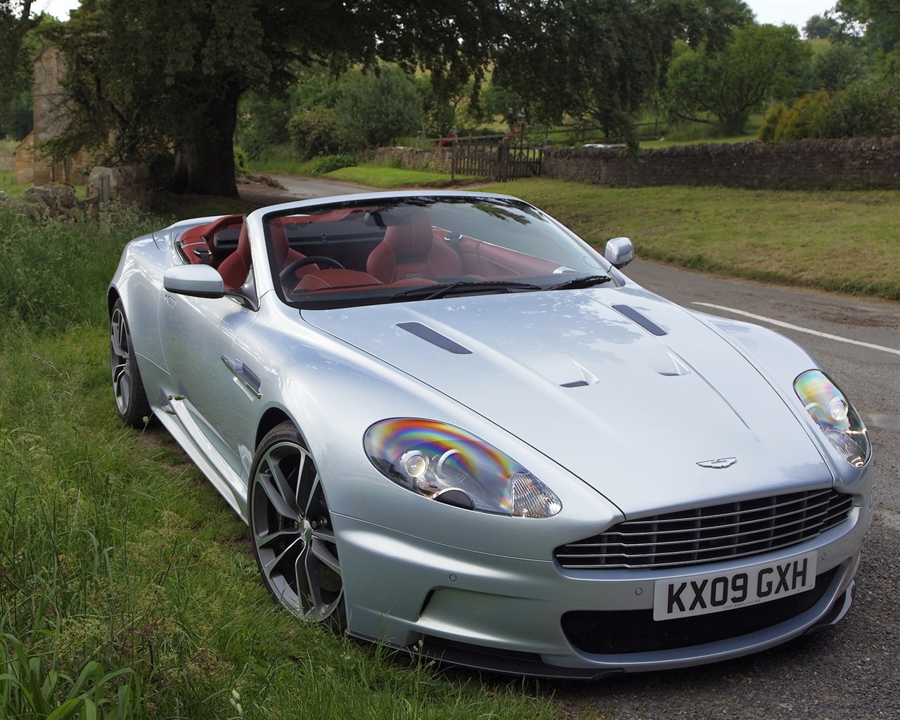 Aston Martin 阿斯頓·馬丁 壁紙(一) #13 - 1280x1024