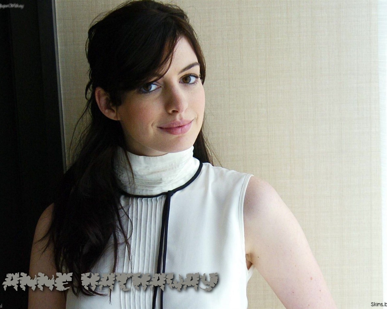 Anne Hathaway krásnou tapetu #2 - 1280x1024
