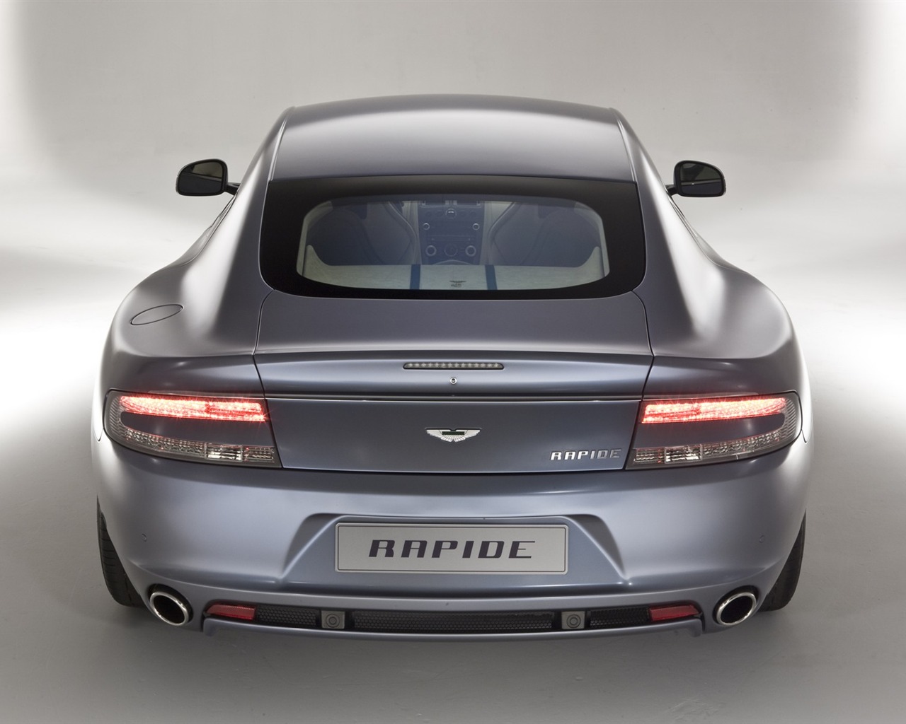 Tapety na plochu Aston Martin (2) #12 - 1280x1024