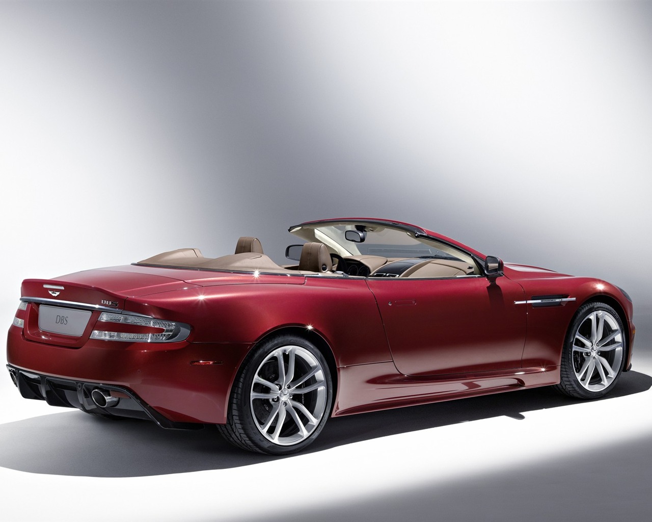Tapety na plochu Aston Martin (3) #4 - 1280x1024