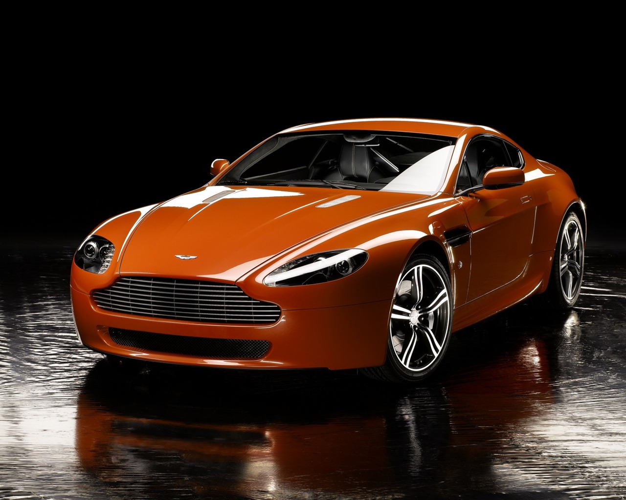Tapety na plochu Aston Martin (4) #3 - 1280x1024