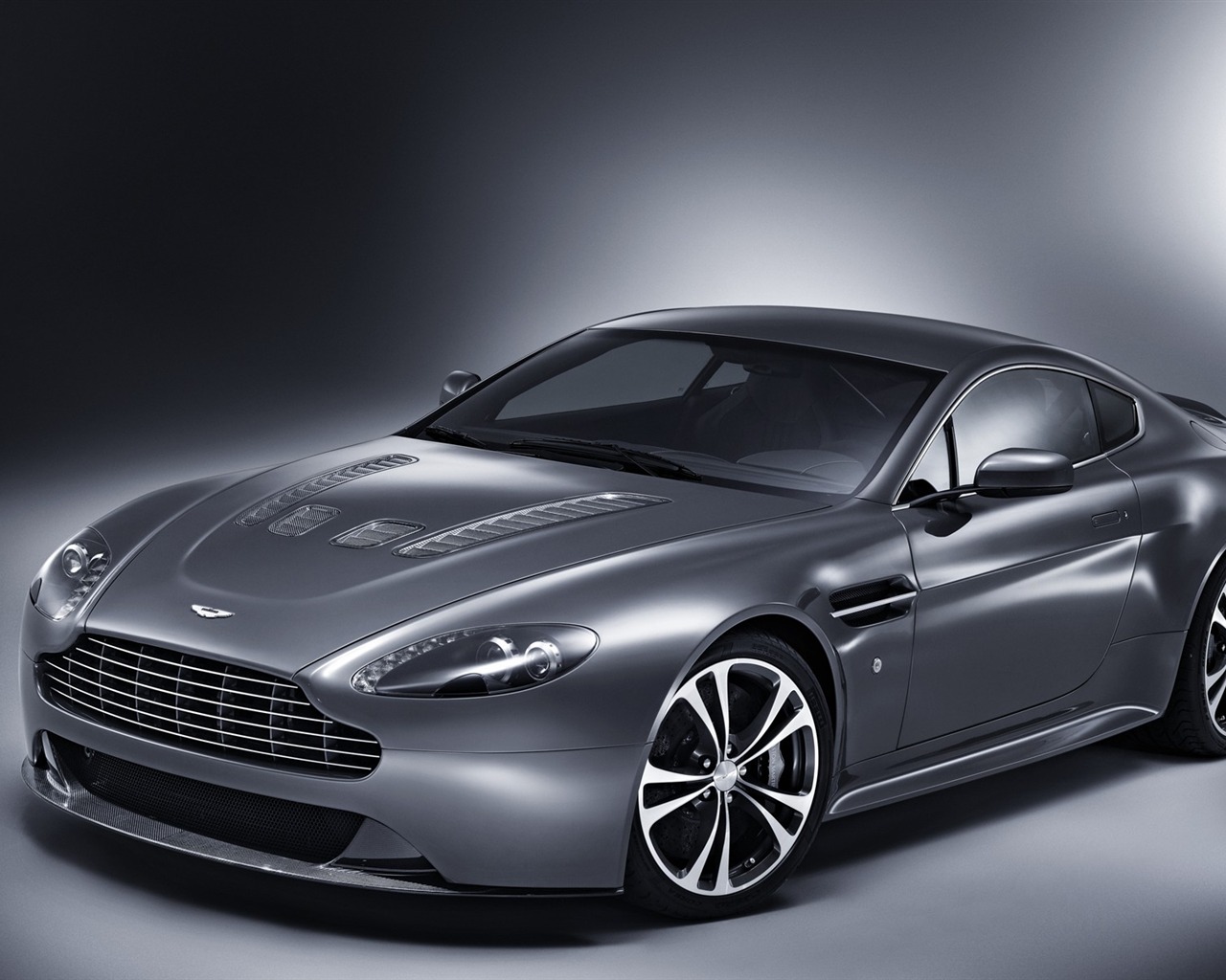 Tapety na plochu Aston Martin (4) #9 - 1280x1024