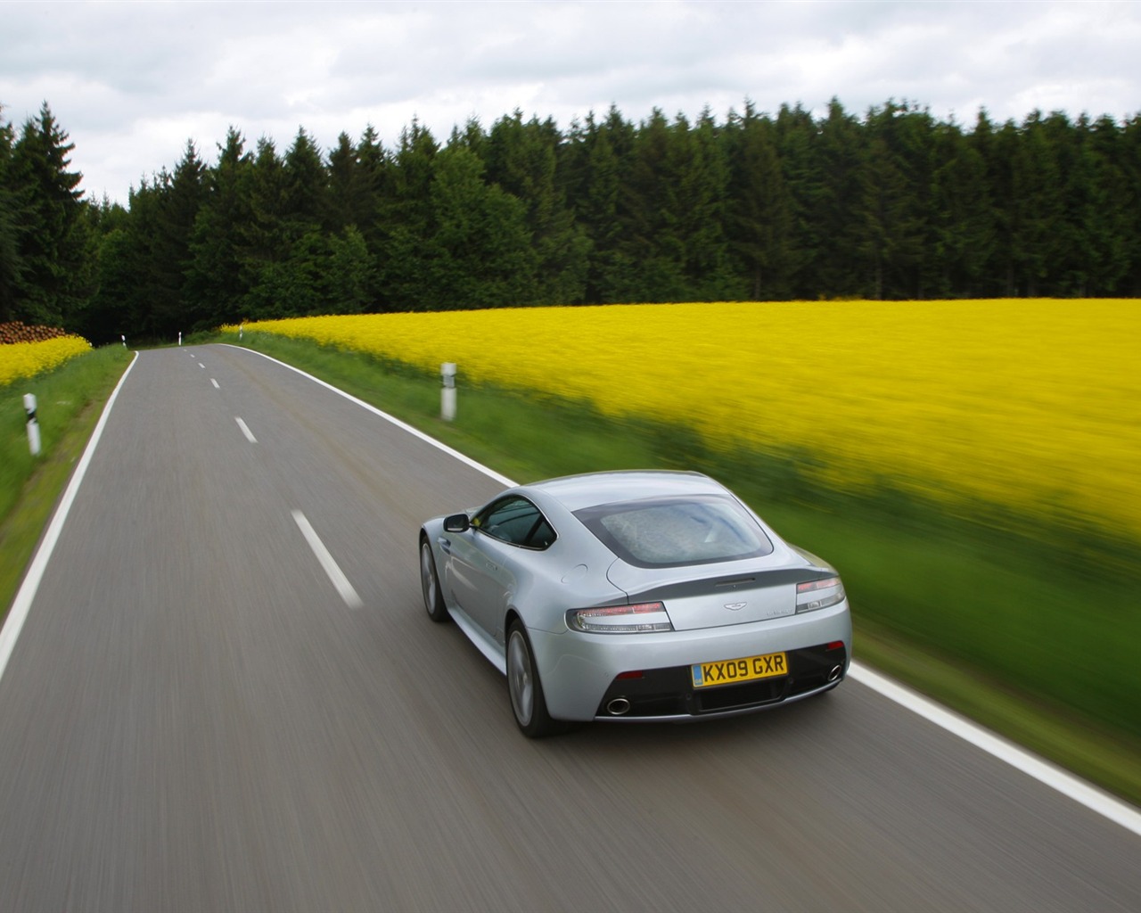 Aston Martin Wallpapers (4) #16 - 1280x1024