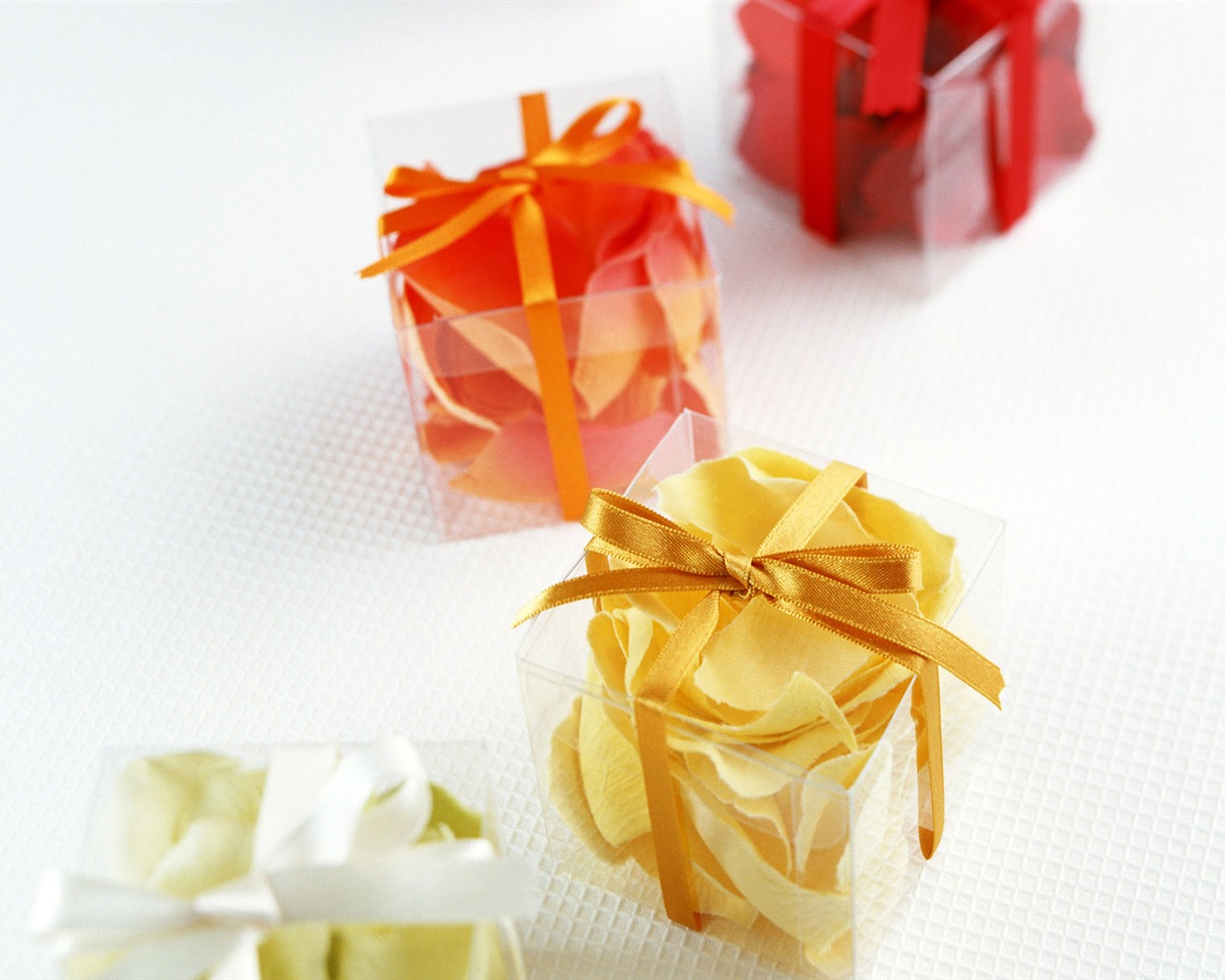 Flowers and gifts wallpaper (1) #3 - 1280x1024