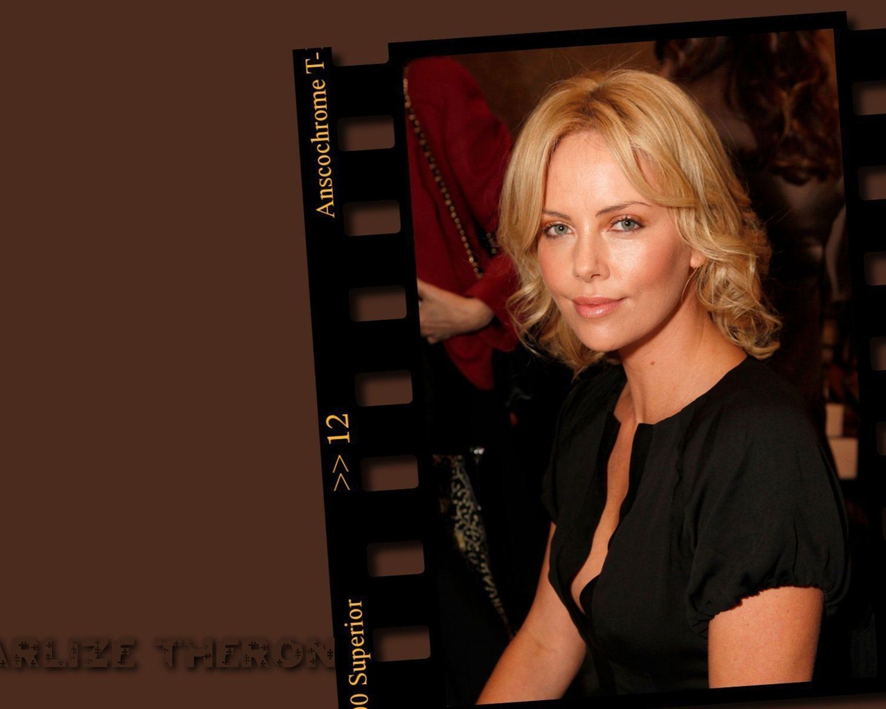 Charlize Theron krásná tapeta #15 - 1280x1024