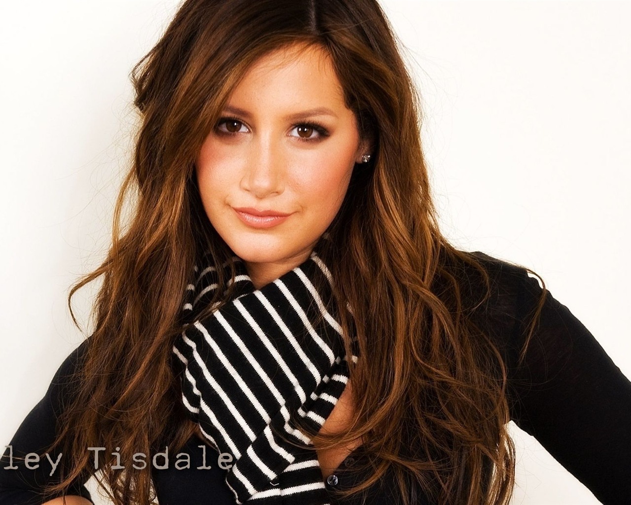 Ashley Tisdale beautiful wallpaper (1) #7 - 1280x1024
