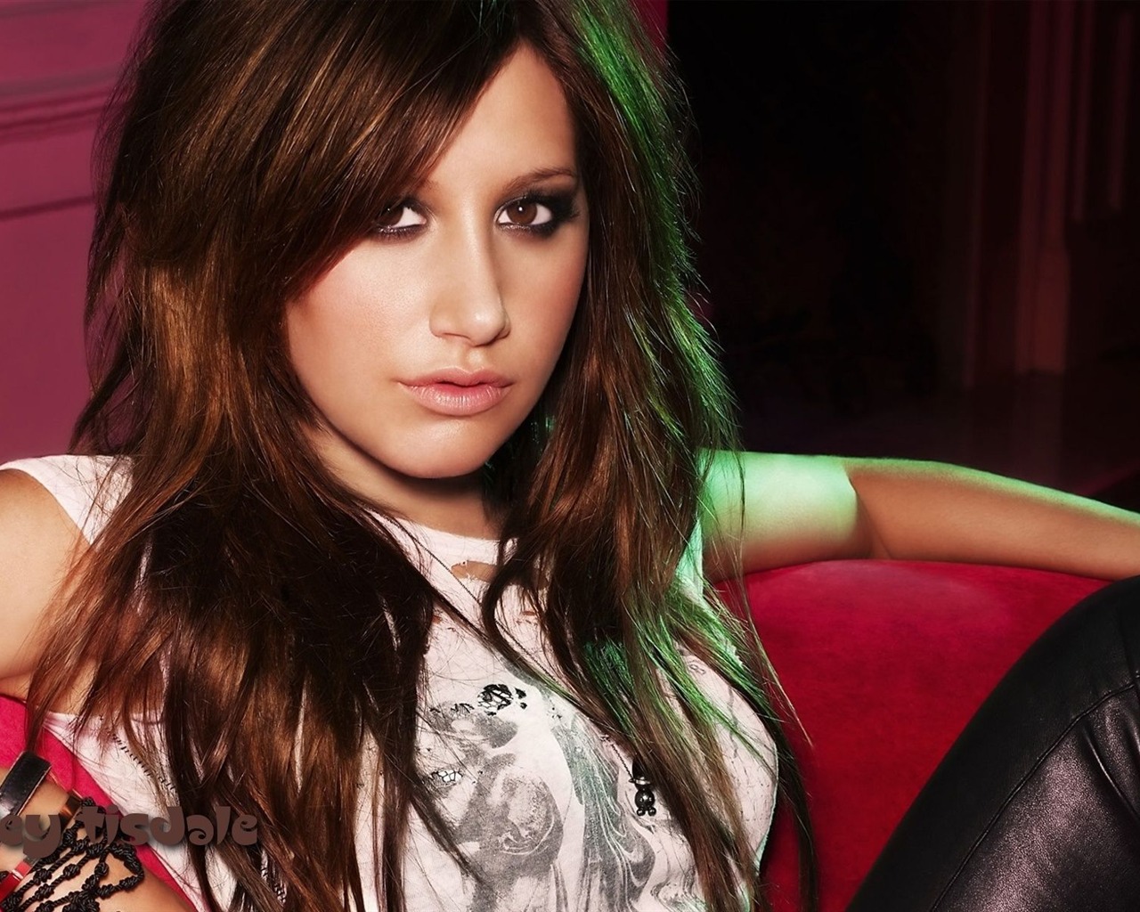 Ashley Tisdale beautiful wallpaper (1) #15 - 1280x1024