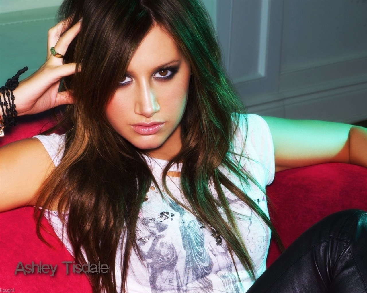 Ashley Tisdale 阿什丽·提斯代尔 美女壁纸(二)40 - 1280x1024