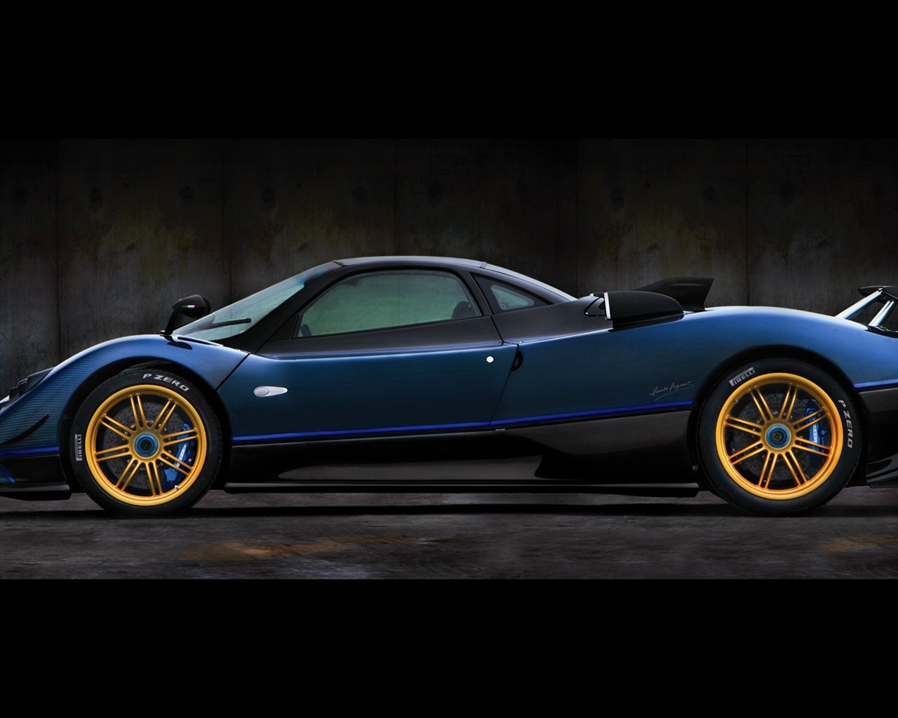 Pagani vozy širokoúhlé tapety #4 - 1280x1024