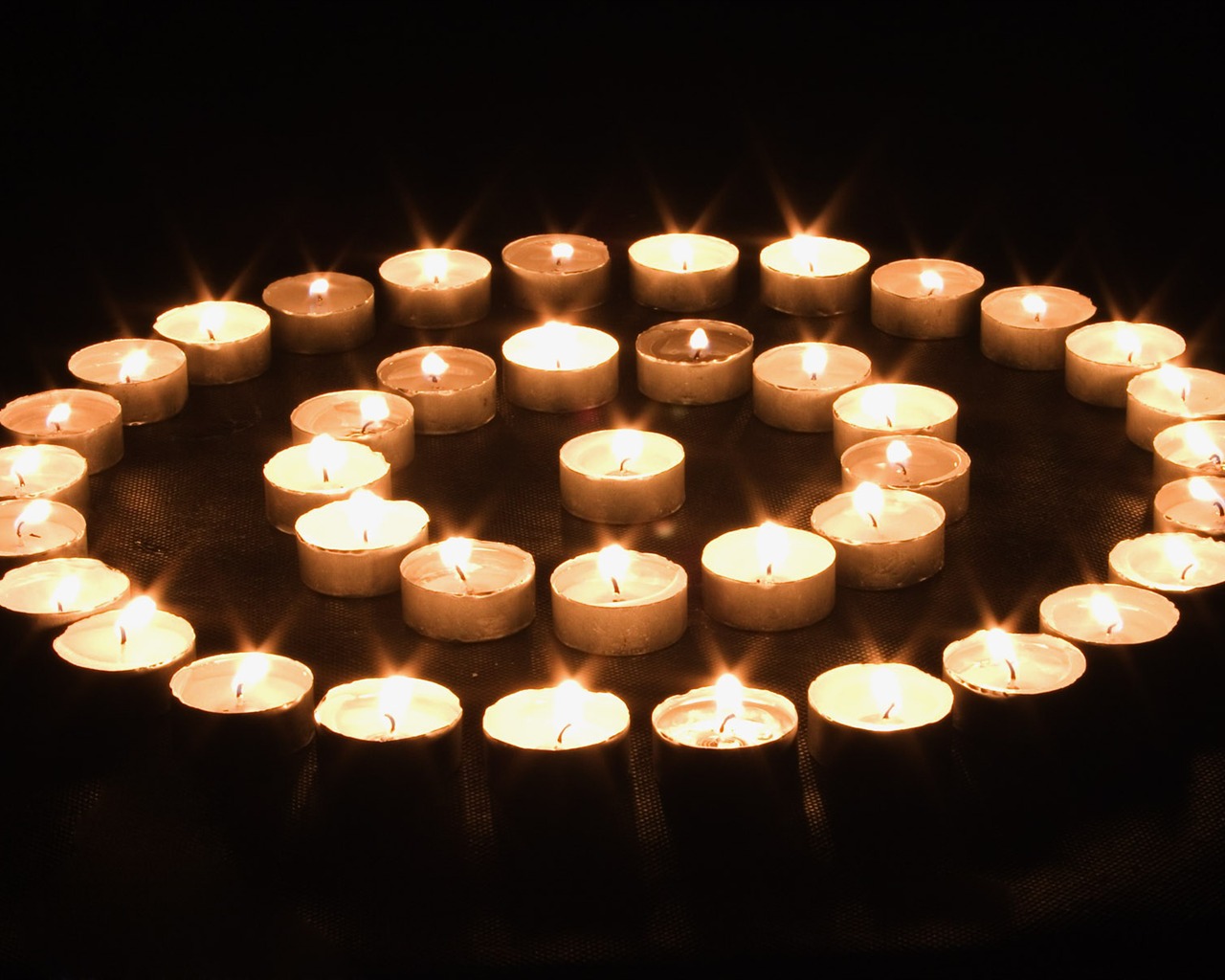 Candlelit wallpaper (2) #9 - 1280x1024