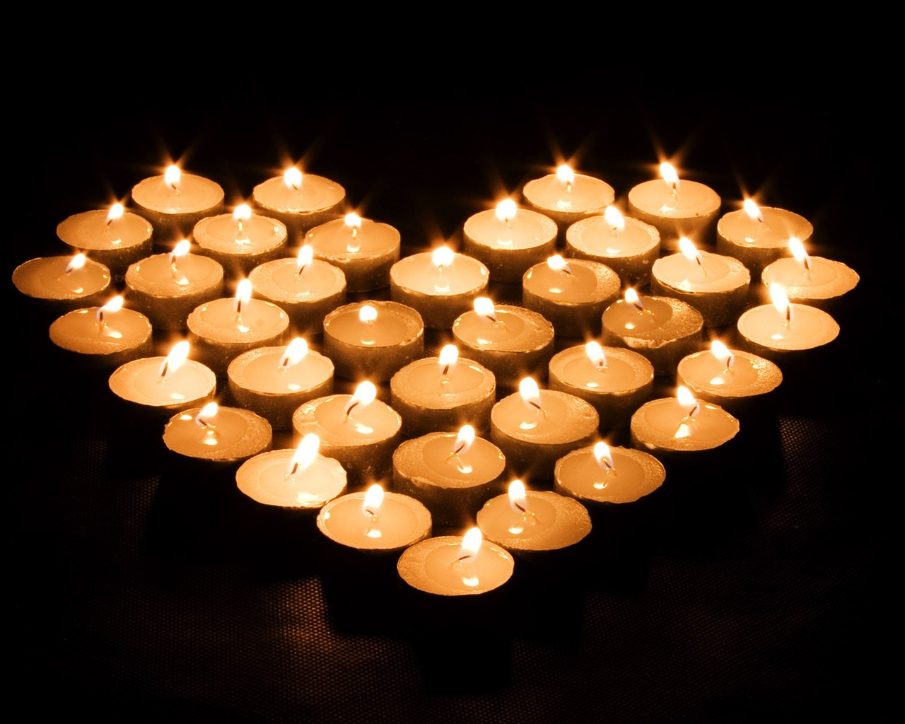 Candlelit wallpaper (2) #19 - 1280x1024
