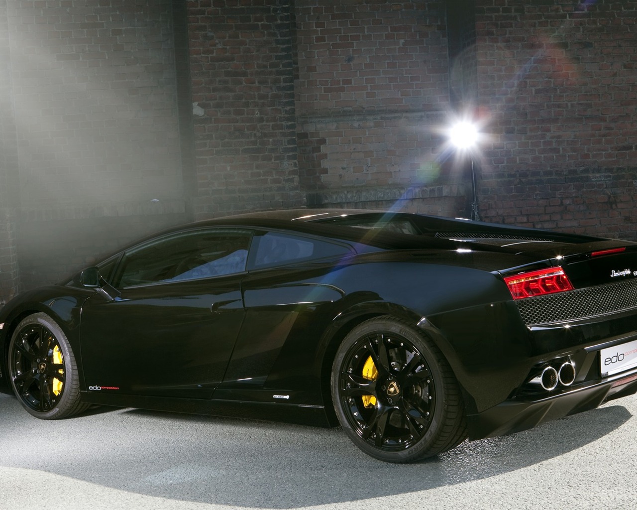 2010 Lamborghini fondo de pantalla #12 - 1280x1024
