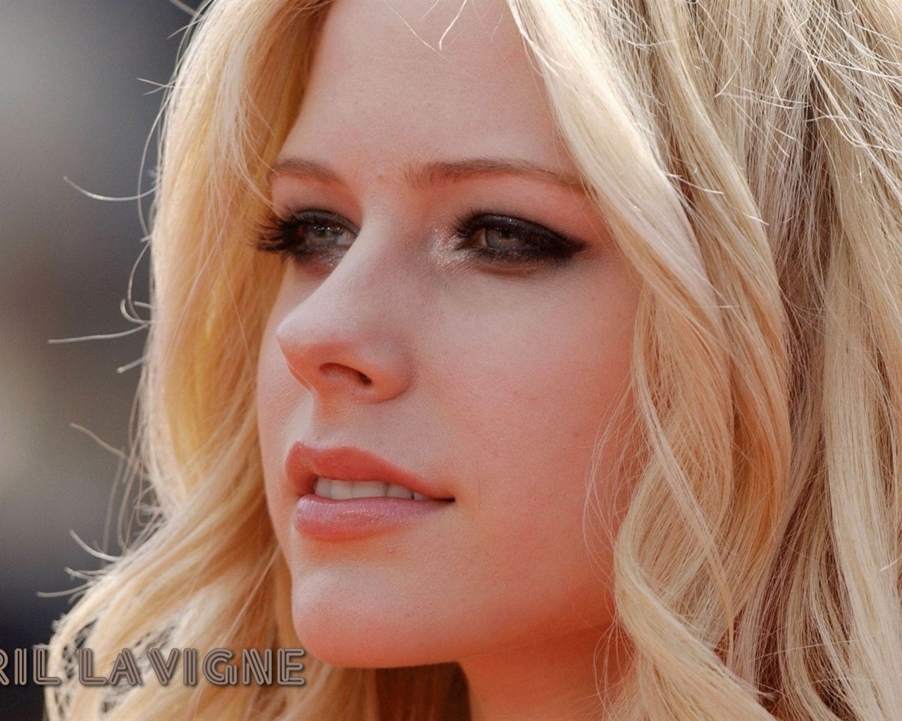 Avril Lavigne schöne Tapete #33 - 1280x1024