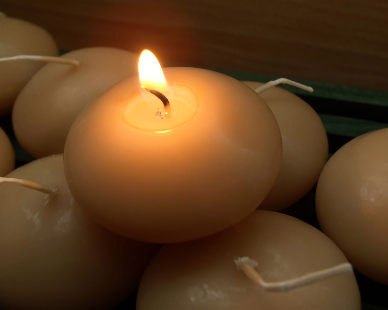Candlelit wallpaper (4) #8 - 1280x1024