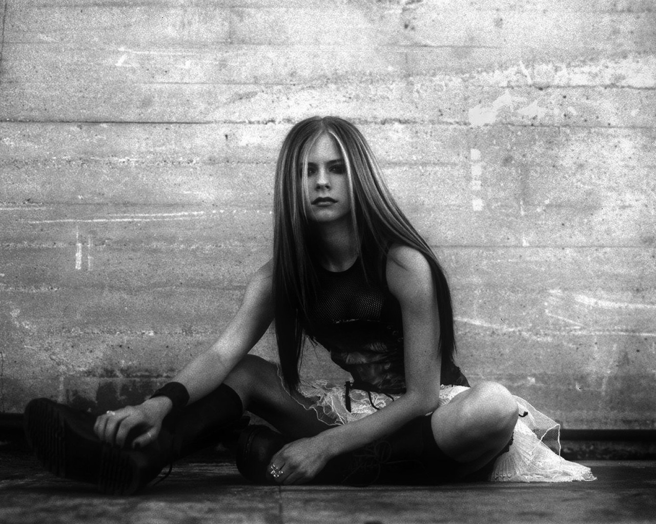 Avril Lavigne beautiful wallpaper (2) #7 - 1280x1024