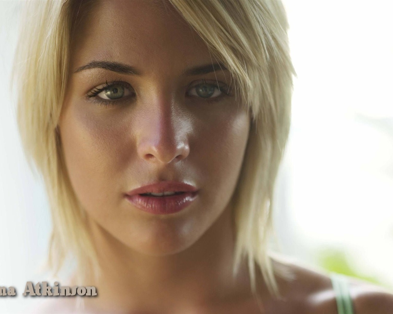 Gemma Atkinson beautiful wallpaper (2) #2 - 1280x1024