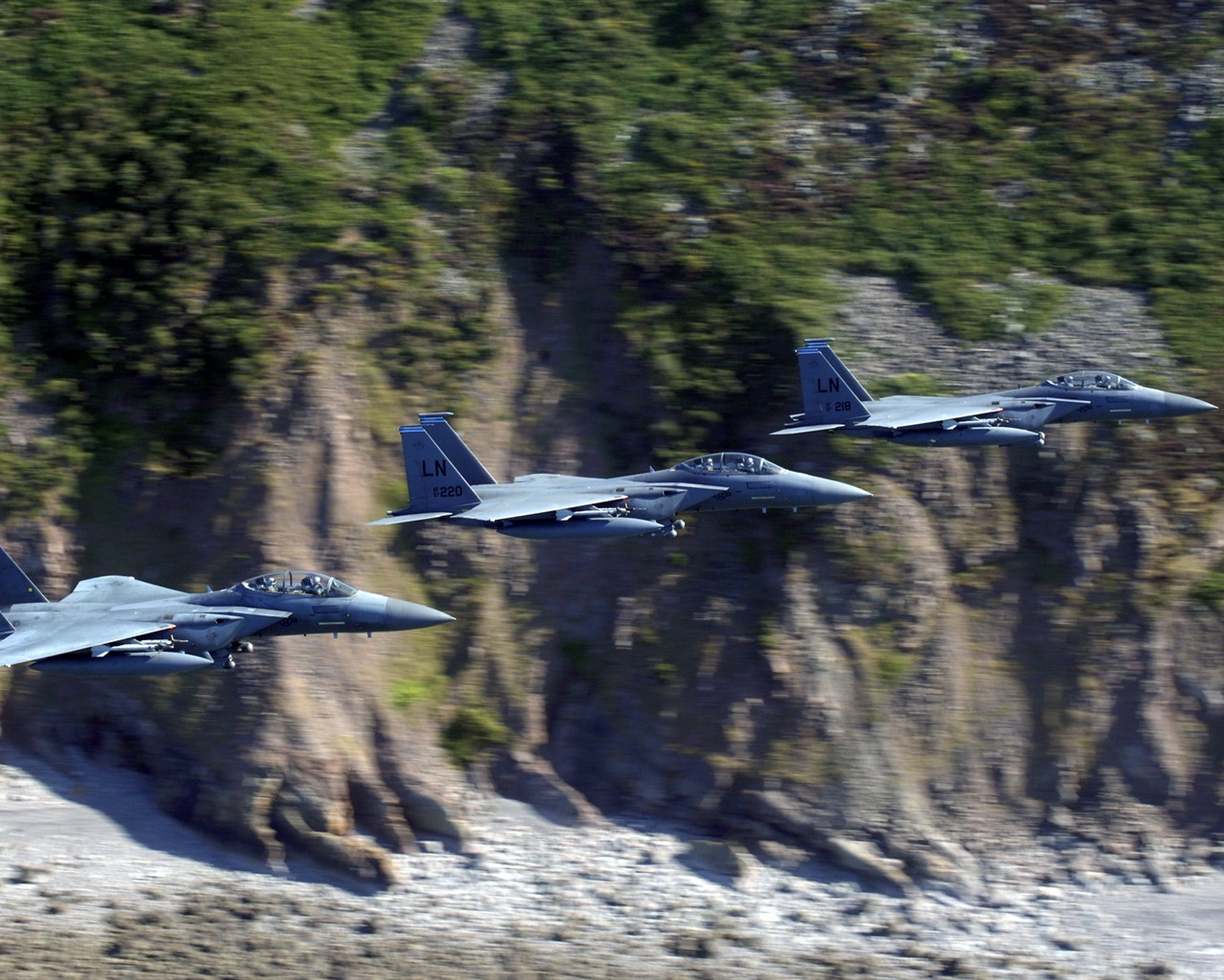 軍用飛機高清壁紙(八) #14 - 1280x1024