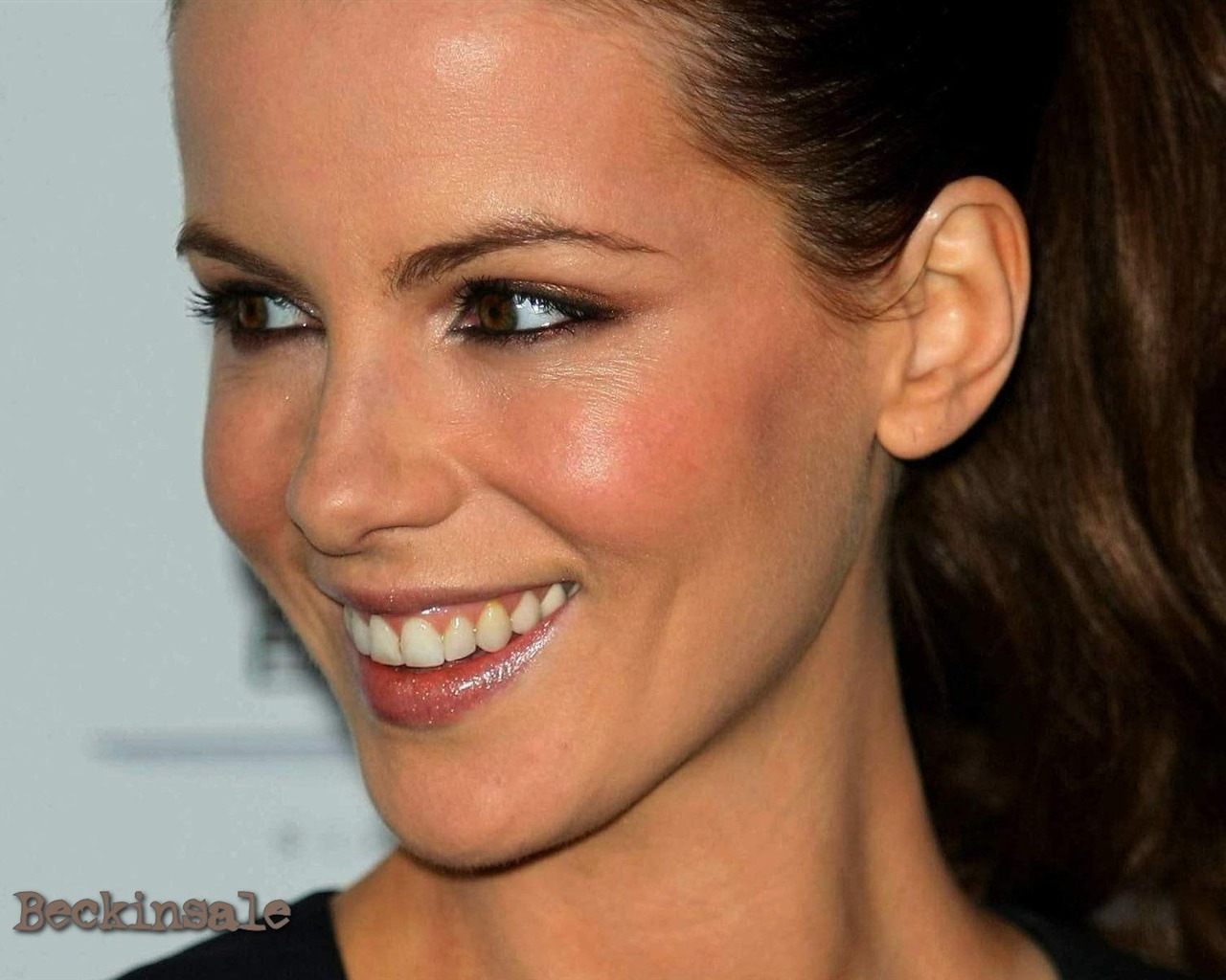 Kate Beckinsale hermoso fondo de pantalla #13 - 1280x1024