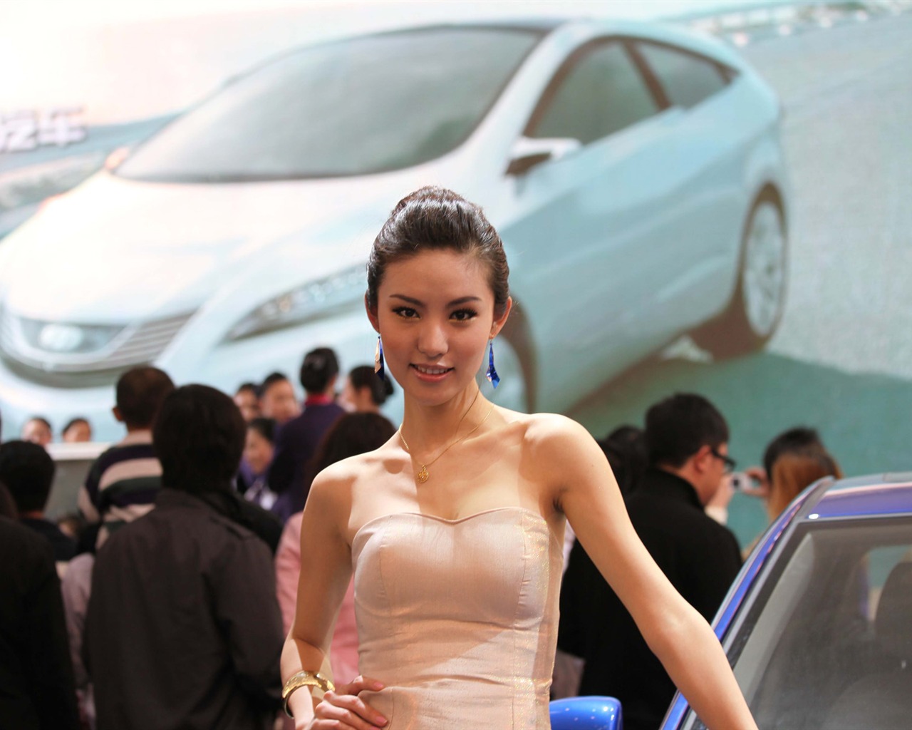 2010 Beijing International Auto Show beauty (2) (the wind chasing the clouds works) #15 - 1280x1024