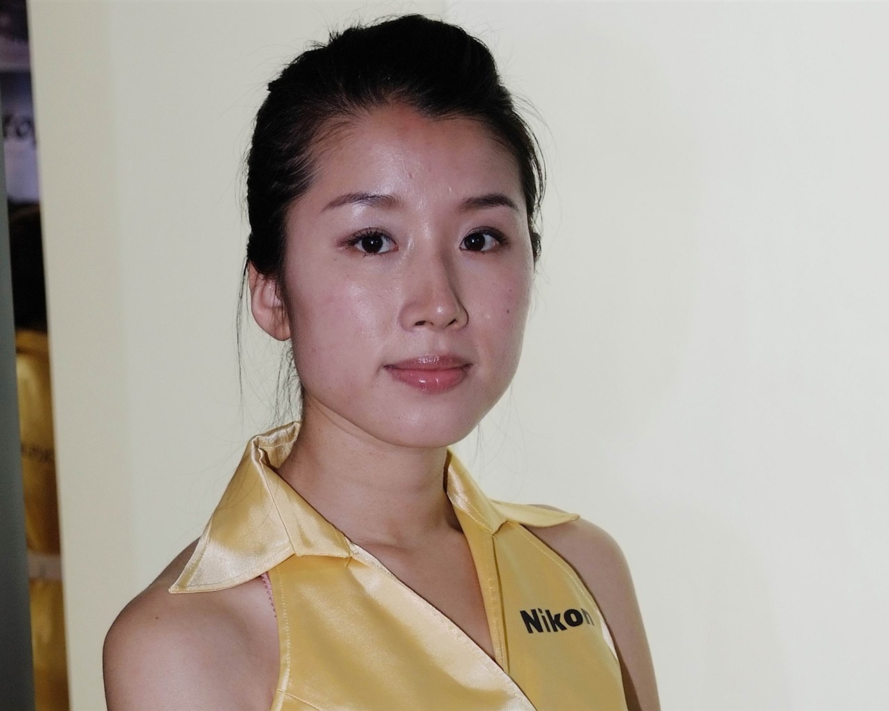 2009 P&E 展台上的美女(螺紋鋼作品) #23 - 1280x1024