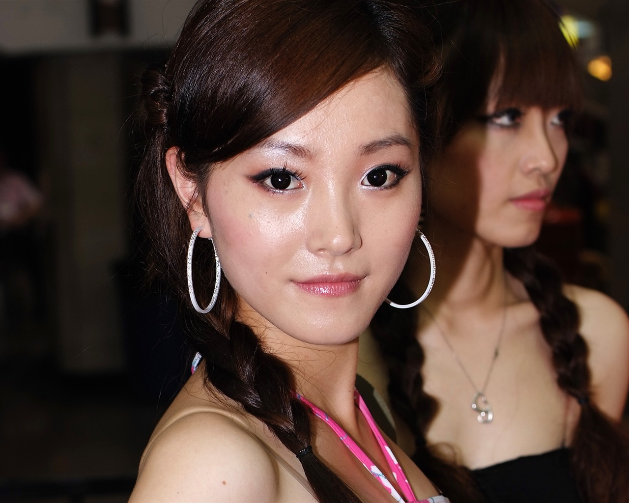 2009 P&E 展台上的美女(螺紋鋼作品) #25 - 1280x1024