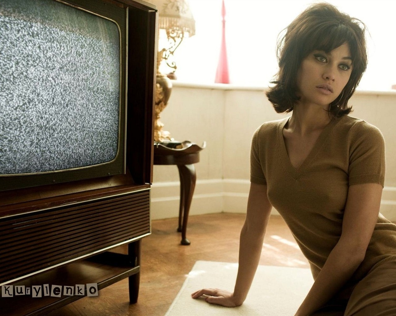 Olga Kurylenko krásnou tapetu #18 - 1280x1024