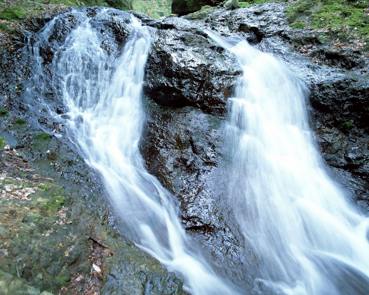 Waterfall streams wallpaper (1) #13 - 1280x1024