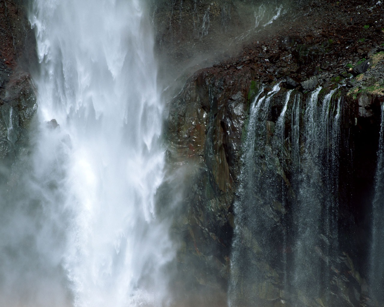 Waterfall streams wallpaper (1) #14 - 1280x1024