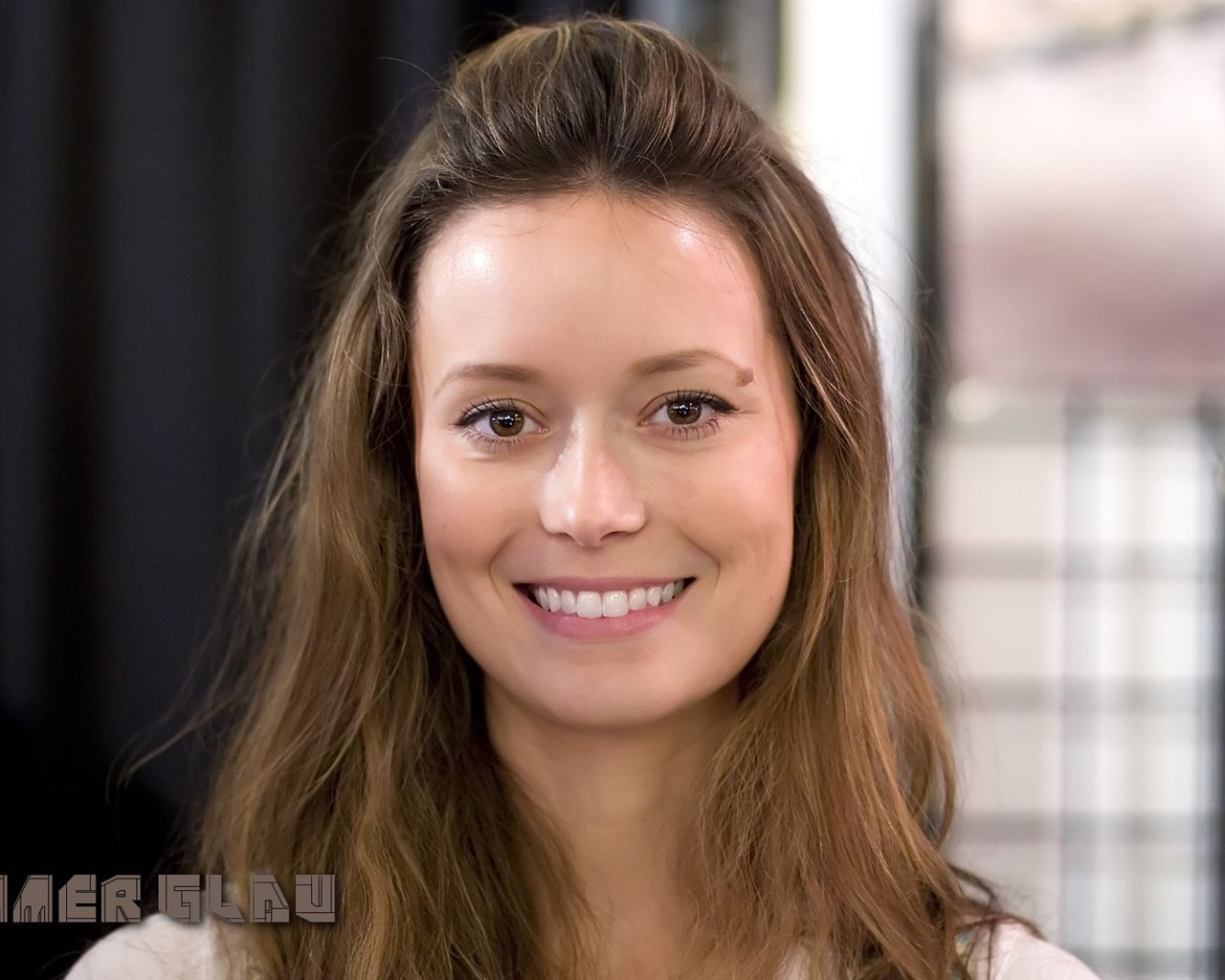 Summer Glau krásnou tapetu #13 - 1280x1024
