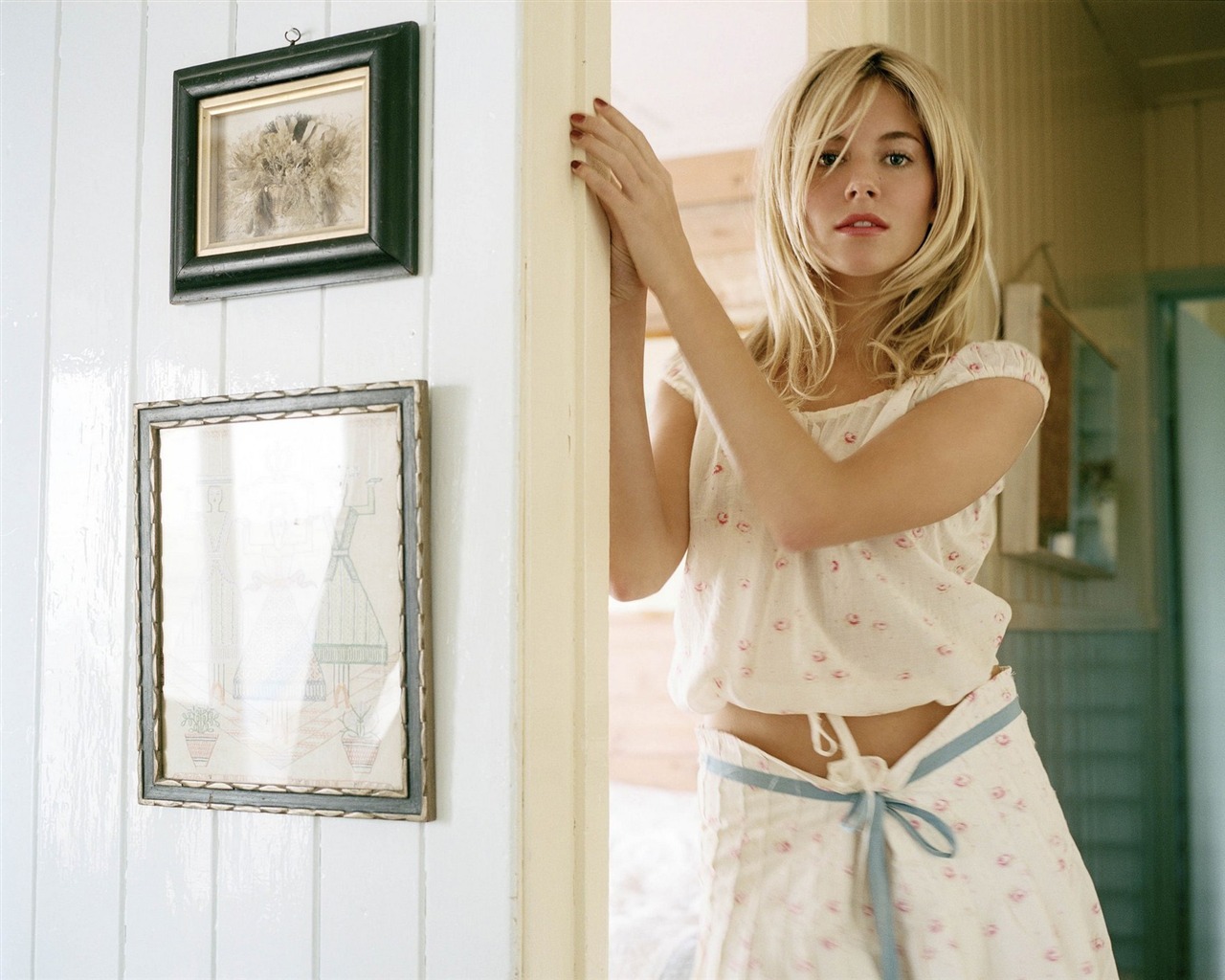 Sienna Miller krásnou tapetu #7 - 1280x1024