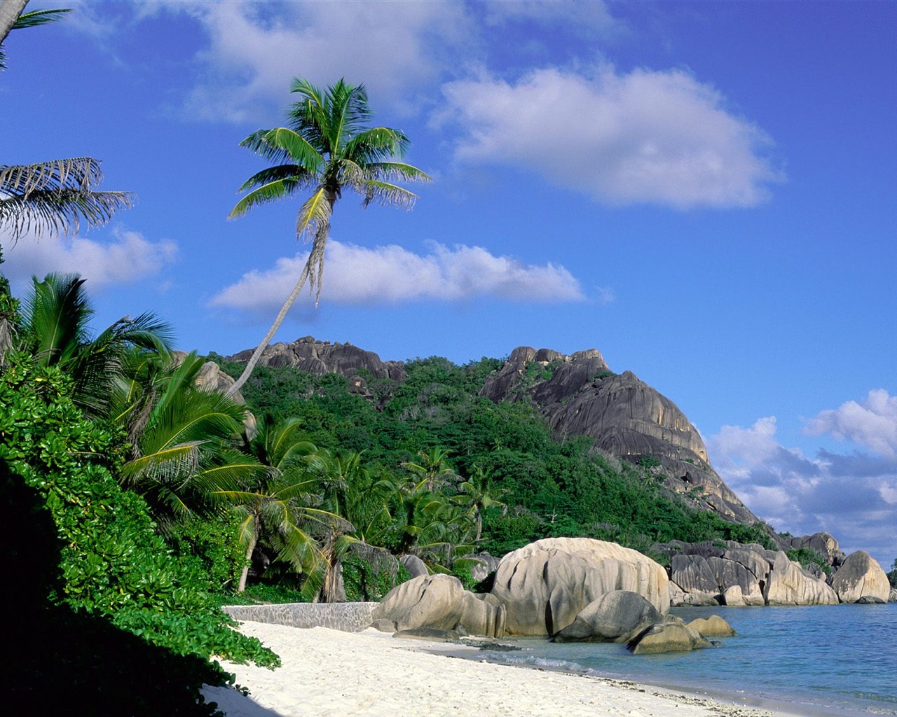 Beach scenery wallpapers (5) #2 - 1280x1024